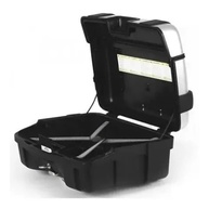 Bauleto Givi Trekker TRK33N Monokey 33L: Segurança e Estilo para Sua Moto (Par) - imagem 5