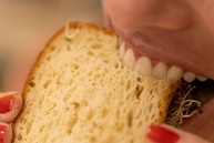 Combo 4 Pães Zero Açúcar 420g, Sem Glúten, Sem Leite, Vegano e de baixo valor calórico - imagem 1