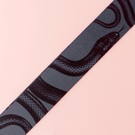 Lanyards Góticos: Estilo e Segurança! - imagem 3
