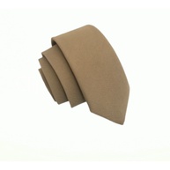 gravata-slim-bege-elegancia-e-estilo