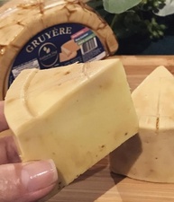 NatuCheese, Queijo Vegetal Tipo Gruyère NatuCheese 240g - imagem 4