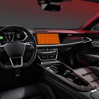 Película PPF Multimídia Audi RS e-tron GT 2025: Proteção Premium para sua Tela - imagem 5
