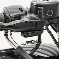 Mini Pisca-Pisca LED Sequencial Cromado para Guidão de Moto - Universal Harley, Honda e Mais - imagem 5