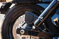 Kuryakyn 6553: Capa de Pinça Traseira em Malha para Harley-Davidson Dyna & Softail (2008-17) - Preto Acetinado - imagem 2