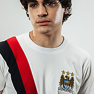 Camisa Manchester City Retrô 2010: Reviva a História! - imagem 2