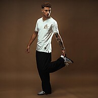 Camisa Real Madrid Retrô nº 10 Oficial - Estilo e História - imagem 2