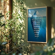 Quadro Decorativo Sucesso Iceberg Motivacional com Moldura - Frase de Inspiração para Trabalho, Persistência e Disciplina - imagem 2