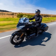 Shoei J-Cruise II: O Capacete Aberto Premium para Motociclistas Exigentes - imagem 5