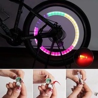Kit 2 Luzes LED para Válvula de Pneu Multicolorido - Iluminação Noturna para Bike, Moto e Carro - imagem 3