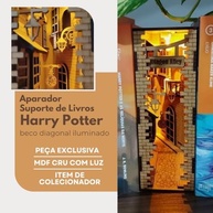 Aparador de Livros Harry Potter Beco Diagonal Iluminado - MDF Bege para Decoração Geek - imagem 2