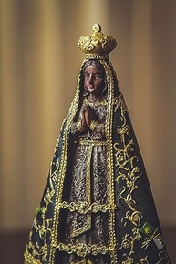 imagem-aparecida-nossa-com-30cm-detalhes-exclusivos-sagrada-resina-importada-em-a-decoracao-senhora-de-a
