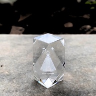 Pedra Cristal Lapidada com Imagem de Nossa Senhora Aparecida - 3cm - imagem 2