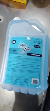 Limpa Vidros Hiper Plus 5L: Brilho Impecável e Anti Embaçante para Janelas, Espelhos e Para-brisa - imagem 5