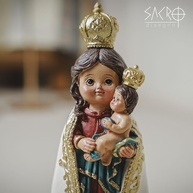 Nossa Senhora de Nazaré Baby 13cm em Resina Importada - Imagem Sagrada com Pintura Manual - imagem 4