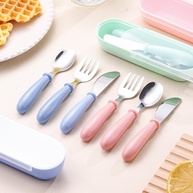Conjunto de Talher Infantil com Estoque Azul - Colher, Garfo e Faca Seguros para Bebês - imagem 4