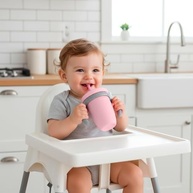 Copo de Transição Infantil 240ml com Canudo de Silicone Anti-Vazamento e Tampa Higiênica - Rosa - imagem 3