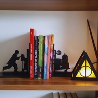 Aparador de Livros com Luminária LED Inspiração Harry Potter - Plataforma 9 3/4 com Insígnia Mágica - imagem 4