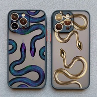 Capa iPhone Cobra Dourada: Luxo e Proteção - imagem 3