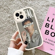 Capa iPhone Estilo Clássico: Proteção e Design! - imagem 3