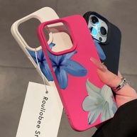 Capa iPhone Flores Azuis: Elegância e Proteção - imagem 3