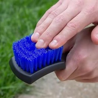 Escova Karbox 21cm: Limpeza Profunda para Pneus, Tapetes e Bancos Automotivos - imagem 3