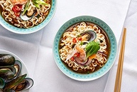 Kit Lamen Coreano Neoguri Hot Apimentado Kpop Miojo - 5 Pacotes - imagem 3