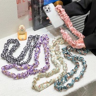 Lanyard Floral: Estilo e Segurança para seu Celular - imagem 4