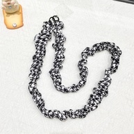Lanyard Floral: Estilo e Segurança para seu Celular - imagem 1