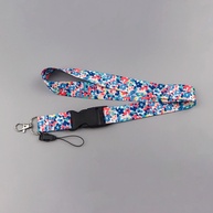 Lanyard Floral Vintage: Elegância e Praticidade - imagem 4
