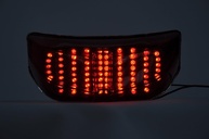 Luz Traseira LED Fumê com Seta Integrada para Yamaha FZ1 (06-11) - Topzone Lighting - imagem 1