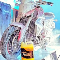 Shampoo Automotivo DetMol Desengraxante Limpeza Pesada 5L - Poder e Brilho para Seu Carro! - imagem 2