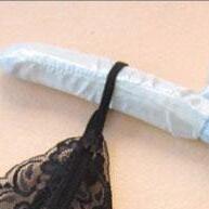 Lingerie de Renda com Flor e Fio Dental: Conforto e Beleza - imagem 1