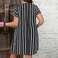 Vestido Boho Plus Size: Tribal e Plissado Lovito - imagem 2