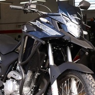 Protetor de Carenagem com Pedaleira MA para XRE 300 (2009-2023) - Preto Fosco Metal - imagem 3