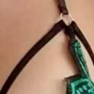 Macacão Sexy em Renda com Decote Profundo e Virilha Aberta - imagem 1