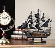 Navio Pirata Pérola Negra em Madeira - Modelo Náutico 25,4 cm para Decoração - imagem 1