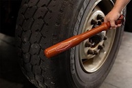 RoadPro Thumper RPTT-1: O Martelo de Pneu Essencial em Madeira Maciça - imagem 4