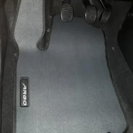 Tapete Porta Malas Fiat Argo Inteiriço: Proteção Total e Mais Espaço! - imagem 5