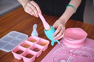 Colher dosadora em Silicone Azul para Bebês - Marcus e Marcus | Segura, Higiênica e Prática - imagem 3