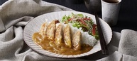 Kit com 3un Golden Curry Chukara Médio 220g S&B - imagem 3