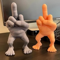 Figura de Dedo do Meio com Pernas - Estátua Engraçada para Decoração de Mesa e Presente Divertido - imagem 3