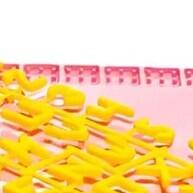 Mesa Infantil Educativa com Alfabeto e Números – Aprendizado Divertido! - imagem 1