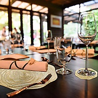 Sousplat Dourado: Elegância na Sua Mesa ✨ - imagem 1