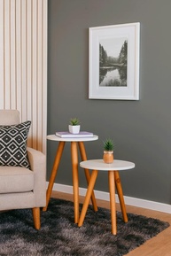 Kit 2 Mesas Cora de Canto Redondas com Pés Palito em MDF Branco – Estilo e Praticidade para Sala, Quarto ou Escritório - imagem 1
