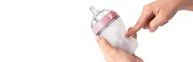Mamadeira Comotomo Rosa 250ml - Design Natural e Conforto para Bebês 3+ meses - imagem 2