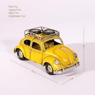 Miniatura de Fusca Amarelo em Metal 14x7x7cm – Decoração Retrô Vintage para Casa e Escritório - imagem 4