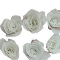 Mini Flores EVA Brancas: Toque Artesanal Perfeito! - imagem 1