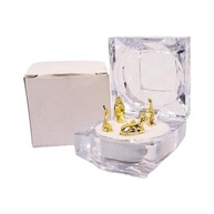 Mini Presépio Natalino Dourado em Metal com Caixa de Cristal - Lembrancinha Encantadora para Decorar e Presentear - imagem 5