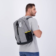 Mochila Real Madrid: A Cinza para o Seu Dia a Dia! - imagem 1