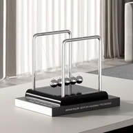 Pêndulo de Newton Decorativo Premium 13,5 cm | Movimento Perpétuo para Escritório e Decoração Moderna - imagem 5